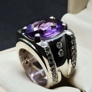 Oval Cut 18 Carat Amethyst Men’s Ring