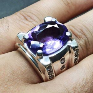 Oval Cut 18 Carat Amethyst Men’s Ring