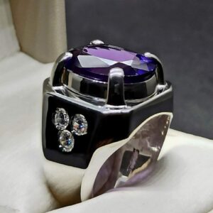 Oval Cut 18 Carat Amethyst Men’s Ring