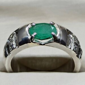 1 Carat Oval Cut Zambian Emerald Women’s Ring