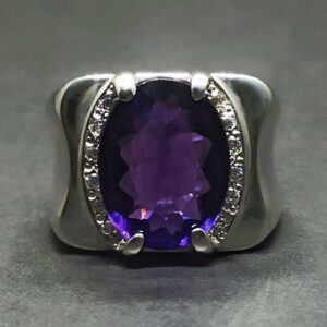 Oval Cut 14 Carat Amethyst Men’s Ring