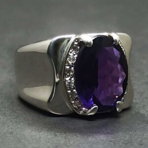 Oval Cut 14 Carat Amethyst Men’s Ring