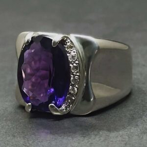 Oval Cut 14 Carat Amethyst Men’s Ring