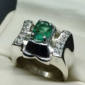Oval Cut Zambian Emerald Women’s Ring