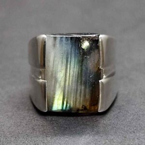 16 Carat Blue Labradorite Men’s Ring
