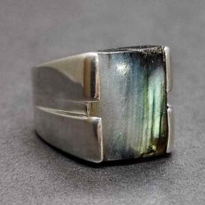 16 Carat Blue Labradorite Men’s Ring