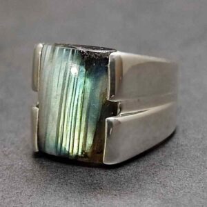 16 Carat Blue Labradorite Men’s Ring