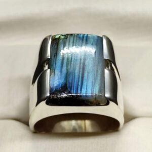 16 Carat Blue Labradorite Men’s Ring