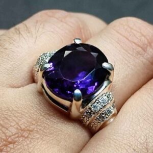 Round Cut 10 Carat Amethyst Women’s Ring
