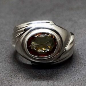 Handmade 3 carat oval cut Alexandrite men’s ring in Sterling Silver 925 with 14k and 18k gold options, featuring a lab-created color-changing gemstone