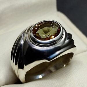Handmade 3 carat oval cut Alexandrite men’s ring in Sterling Silver 925 with 14k and 18k gold options, featuring a lab-created color-changing gemstone