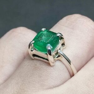 2 Carat Zambian Emerald Women’s Engagement Ring
