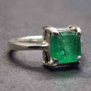 2 Carat Zambian Emerald Women’s Engagement Ring
