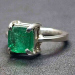 2 Carat Zambian Emerald Women’s Engagement Ring