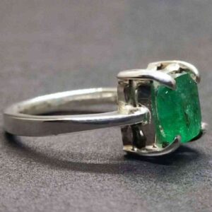 2 Carat Zambian Emerald Women’s Engagement Ring