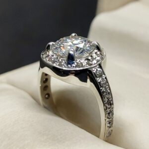2 Carat Moissanite Women’s Solitaire Engagement Ring