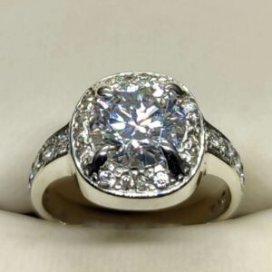 2 Carat Moissanite Women’s Solitaire Engagement Ring