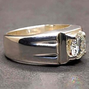 2 Carat Moissanite Men’s Elegant Ring