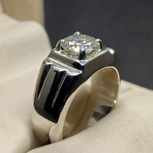 2 Carat Moissanite Men’s Elegant Ring