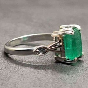 3 Carat Zambian Emerald Women’s Anniversary Ring