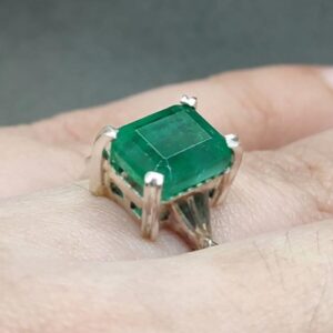 3 Carat Zambian Emerald Women’s Anniversary Ring