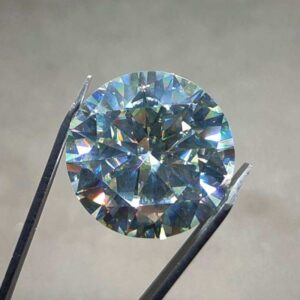 50 Carat Moissanite Diamond Cut Gemstone