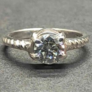 1 Carat Moissanite Women’s Solitaire Ring