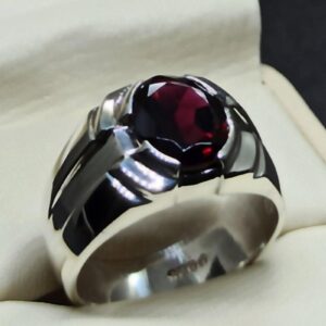 4 Carat Oval Cut Garnet Men’s Elegant Ring