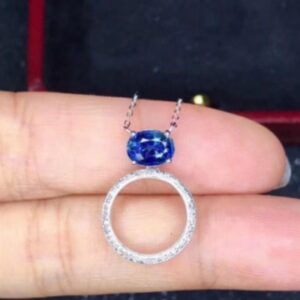 1.5 Carat Ceylon Blue Sapphire Pendant