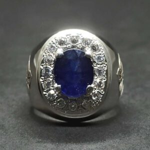 Blue Sapphire Floral Engraved Ring