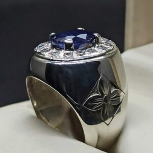 Blue Sapphire Floral Engraved Ring