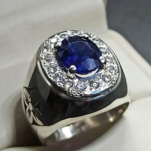 Blue Sapphire Floral Engraved Ring