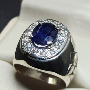 Blue Sapphire Floral Engraved Ring
