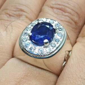Blue Sapphire Floral Engraved Ring