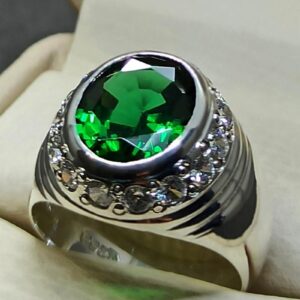 Green Lab Zircon Sterling Silver 925 Ring