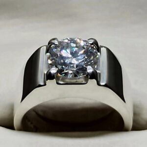 2 Carat Moissanite Men’s Plain Ring