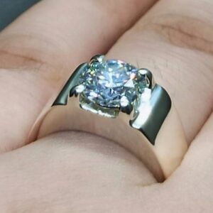 2 Carat Moissanite Men’s Plain Ring