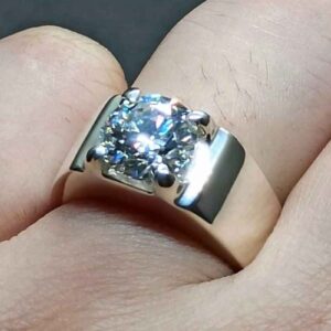 2 Carat Moissanite Men’s Plain Ring