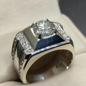2 Carat Moissanite Men’s Engagement Ring