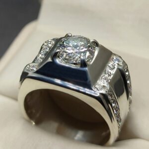 2 Carat Moissanite Men’s Engagement Ring