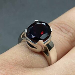 7 Carat Oval Cut Garnet Women’s Solitaire Ring
