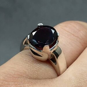 7 Carat Oval Cut Garnet Women’s Solitaire Ring