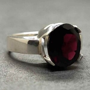 7 Carat Oval Cut Garnet Women’s Solitaire Ring