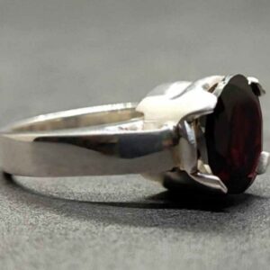 7 Carat Oval Cut Garnet Women’s Solitaire Ring