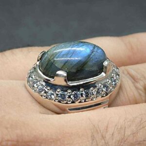 17 Carat Blue Labradorite Women’s Ring