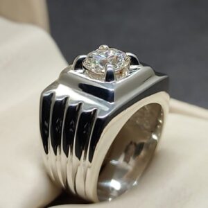 2 Carat Fire Moissanite Men’s Plain Ring