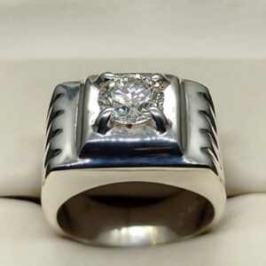 2 Carat Fire Moissanite Men’s Plain Ring