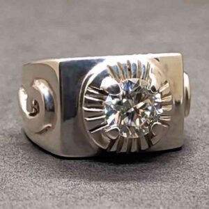 2 Carat Fire Moissanite Men’s Digit Ring