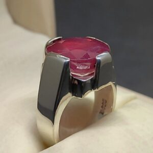 8.5 Carat Ruby Yaqoot Mens Ring