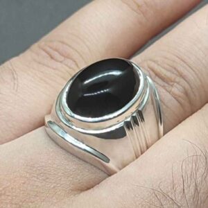 Natural Yemeni Blood Red Aqeeq Ring